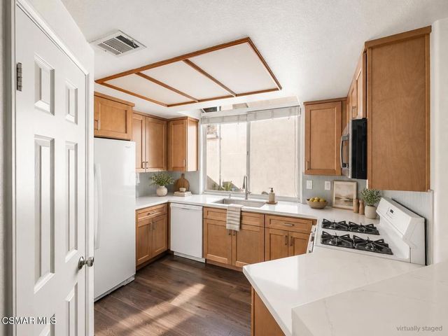 850 Vista Arriago, Camarillo, CA 93012