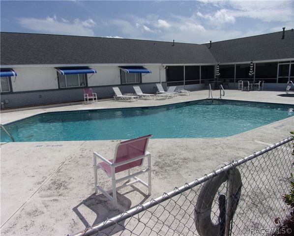 10494 S Drew Bryant Circle, Floral City, FL 34436