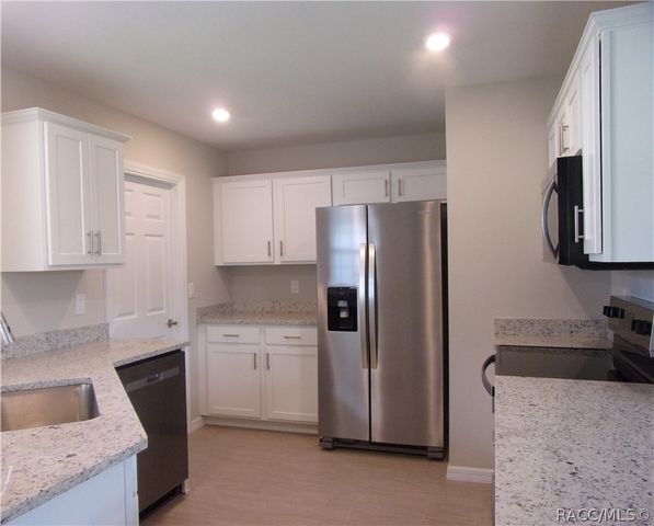 10494 S Drew Bryant Circle, Floral City, FL 34436