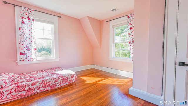 1210 Laurel Avenue, Bridgeport, CT 06604