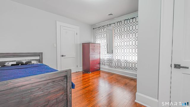 1210 Laurel Avenue, Bridgeport, CT 06604