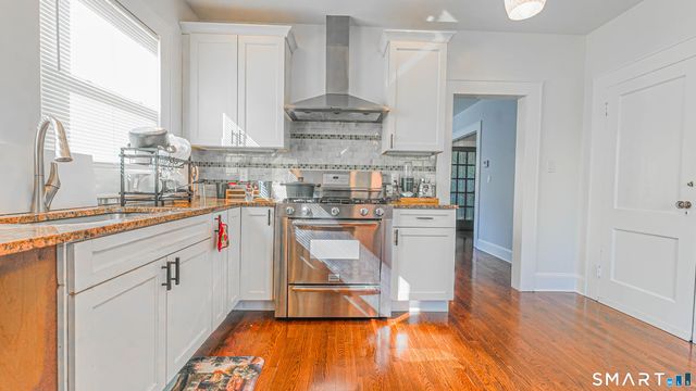 1210 Laurel Avenue, Bridgeport, CT 06604