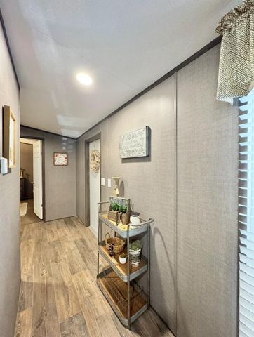 1575 County Road B RD, Lexington, TX 78947