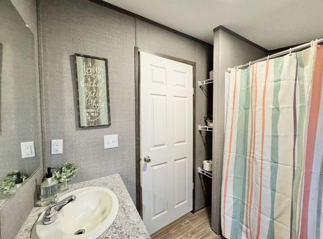 1575 County Road B RD, Lexington, TX 78947