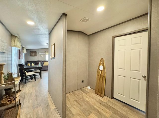 1575 County Road B RD, Lexington, TX 78947