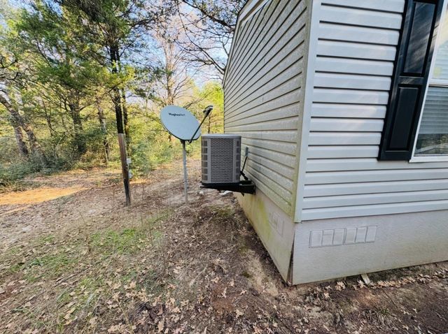 1575 County Road B RD, Lexington, TX 78947