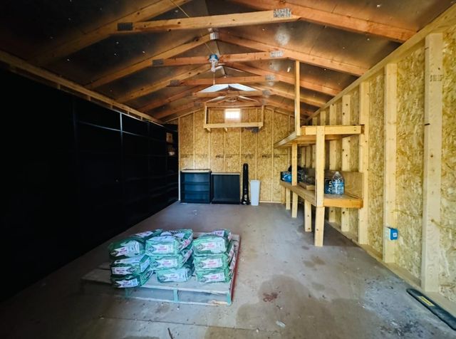 1575 County Road B RD, Lexington, TX 78947