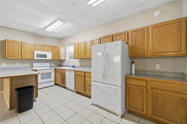 9900 SE SUNSET HARBOR ROAD, Summerfield, FL 34491