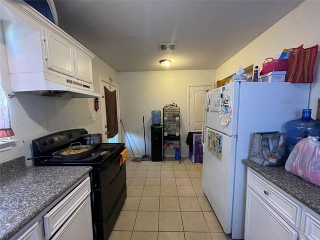 7928 Buchanan Street, Houston, TX 77029