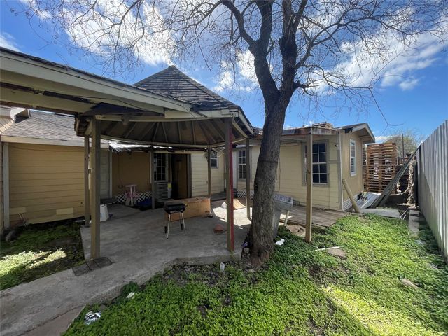 7928 Buchanan Street, Houston, TX 77029