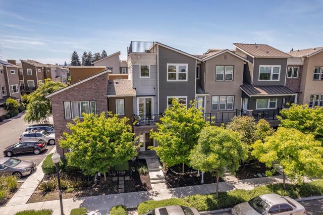 391 Charles Morris Terrace, Sunnyvale, CA 94085