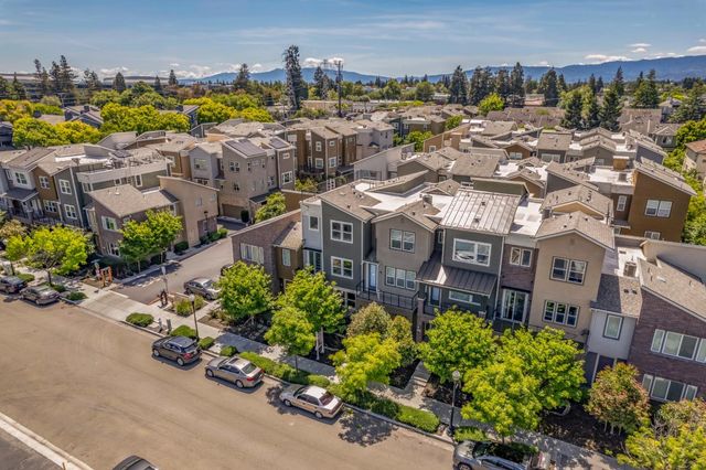 391 Charles Morris Terrace, Sunnyvale, CA 94085