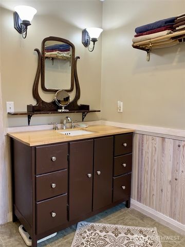 35 Low Ridge Road, Malo, WA 99150