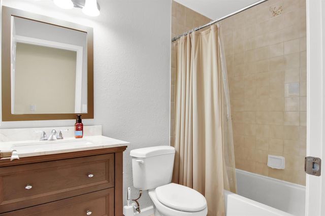 4692 LAKESIDE Circle, West Palm Beach, FL 33417