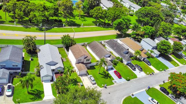 4692 LAKESIDE Circle, West Palm Beach, FL 33417