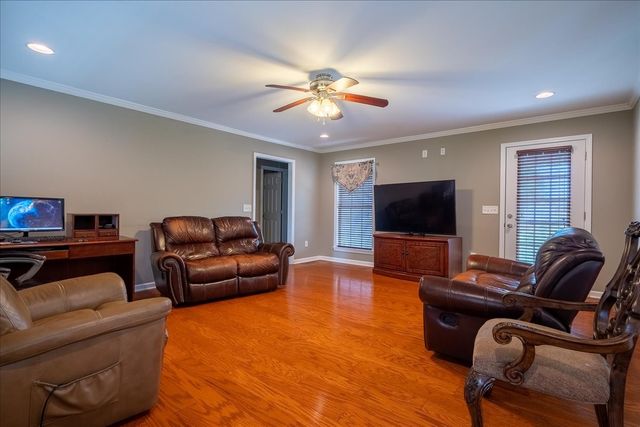 30 Taylor Cir, Ethridge, TN 38456