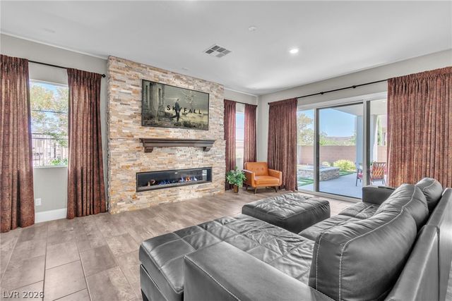 6194 Amber View Street, Las Vegas, NV 89135