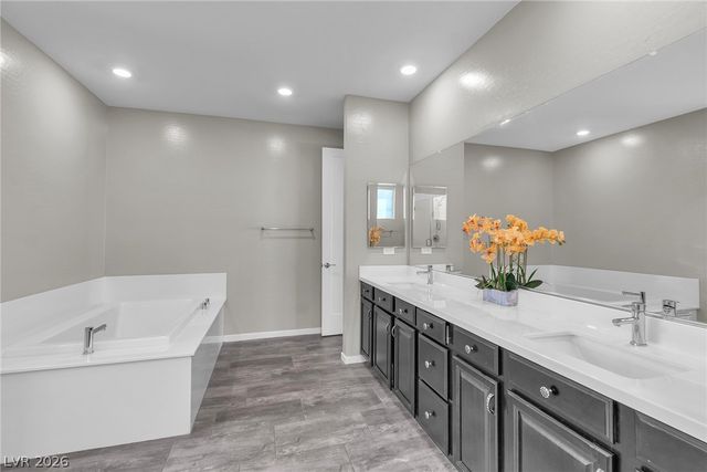 6194 Amber View Street, Las Vegas, NV 89135