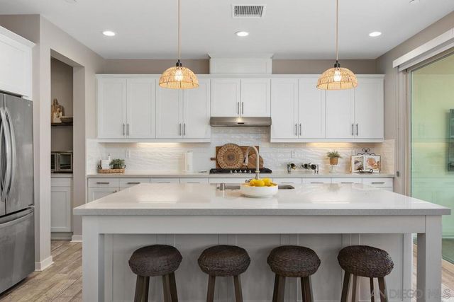 31688 Calle De Las Estrellas, Bonsall, CA 92003