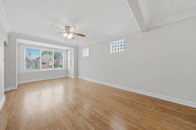 8004 S Richmond Street, Chicago, IL 60652