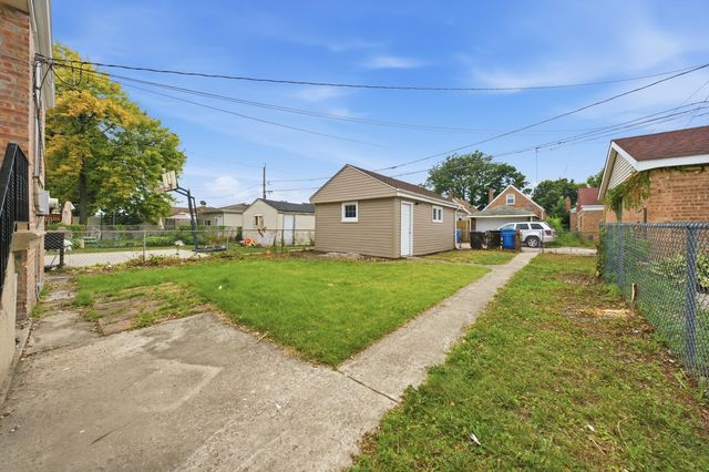 8004 S Richmond Street, Chicago, IL 60652