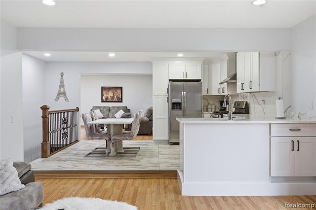 3088 Gloucester Drive, Sterling Heights, MI 48310