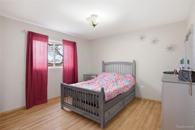 3088 Gloucester Drive, Sterling Heights, MI 48310