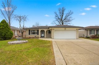 3088 Gloucester Drive, Sterling Heights, MI 48310