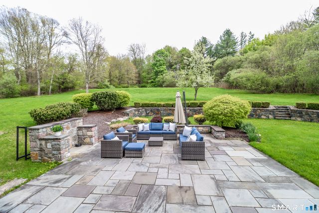 40 Ball Pond Road East, New Fairfield, CT 06812