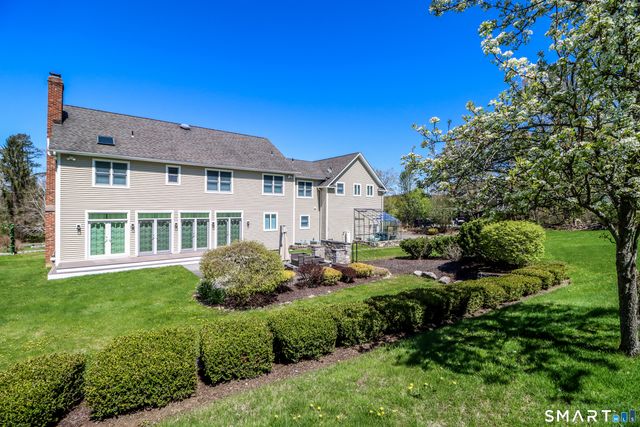 40 Ball Pond Road East, New Fairfield, CT 06812