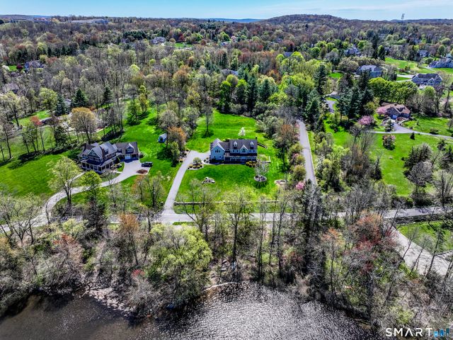 40 Ball Pond Road East, New Fairfield, CT 06812