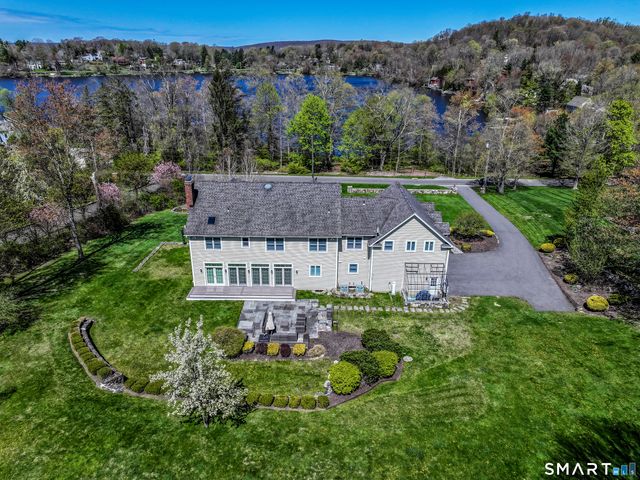 40 Ball Pond Road East, New Fairfield, CT 06812
