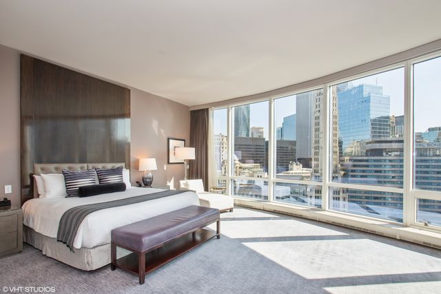 401 N Wabash Avenue 2432, Chicago, IL 60611