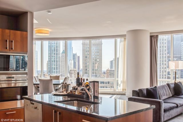 401 N Wabash Avenue 2432, Chicago, IL 60611