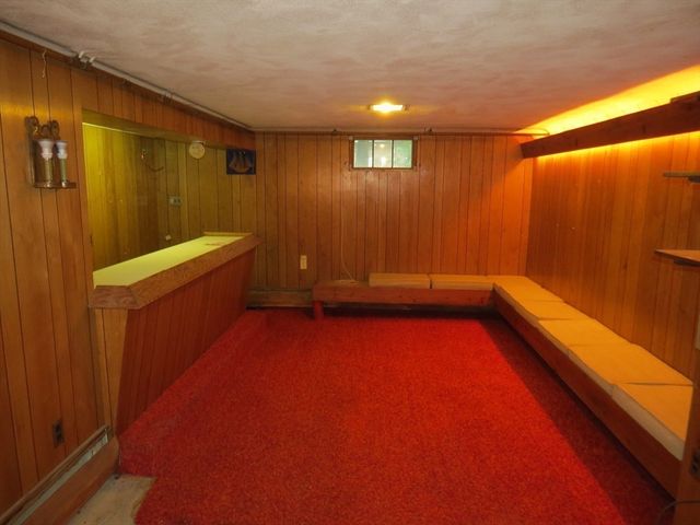 8 School Street, Southborough, MA 01772