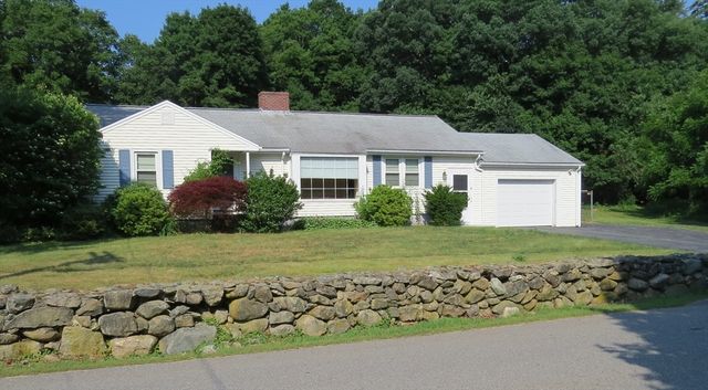 8 School Street, Southborough, MA 01772