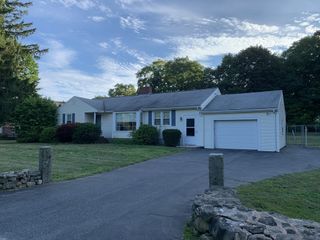 8 School Street, Southborough, MA 01772