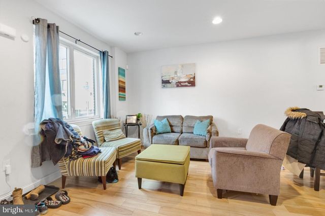 2629 CEDAR ST, Philadelphia, PA 19125