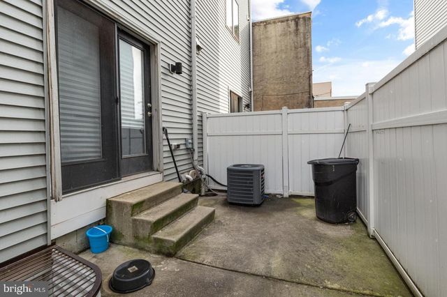 2629 CEDAR ST, Philadelphia, PA 19125