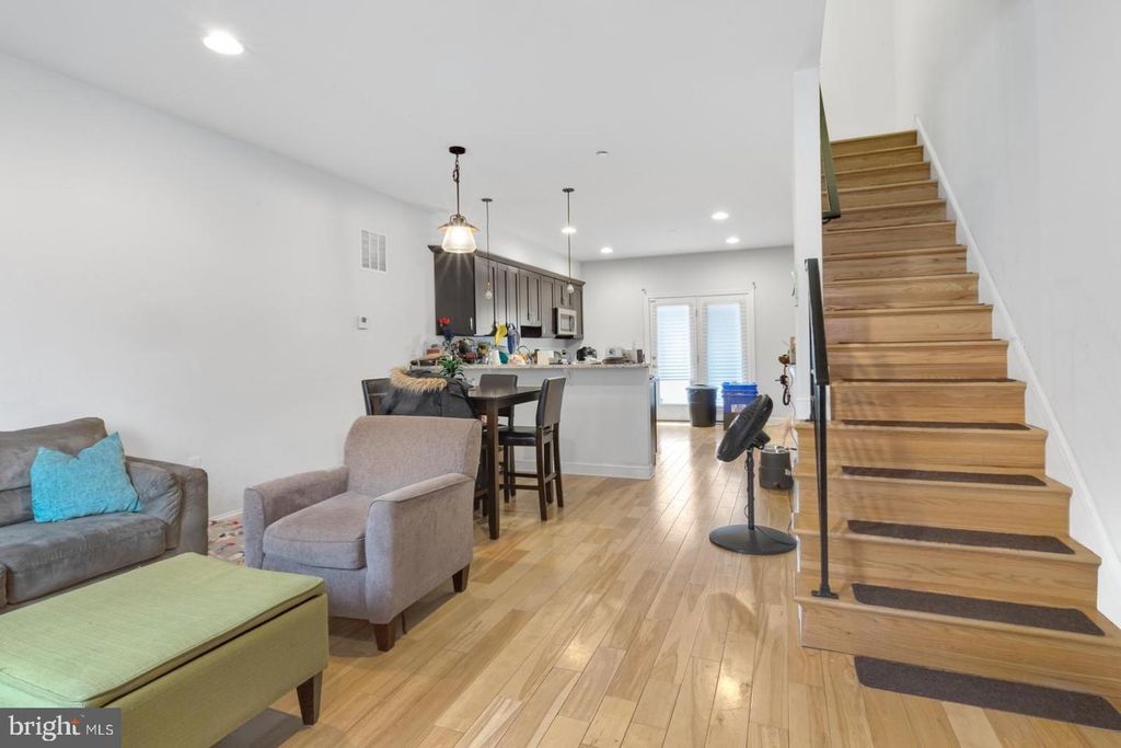 2629 CEDAR ST, Philadelphia, PA 19125