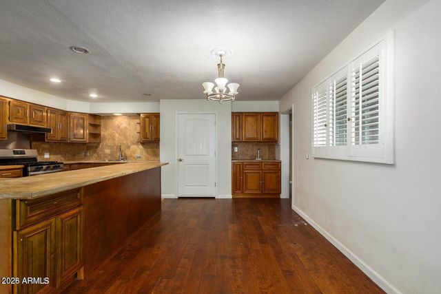 7340 N 7TH Avenue, Phoenix, AZ 85021