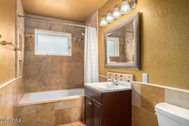 7340 N 7TH Avenue, Phoenix, AZ 85021