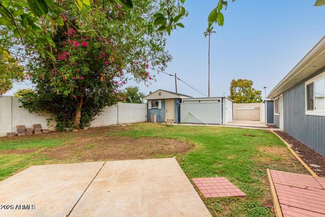 7340 N 7TH Avenue, Phoenix, AZ 85021