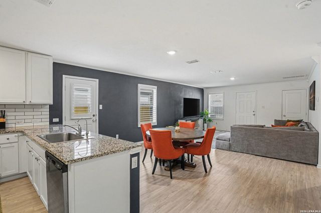 1214 Kiskadee, San Antonio, TX 78245