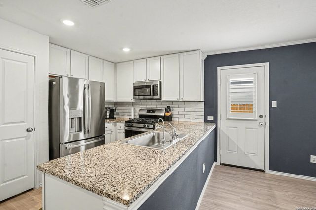 1214 Kiskadee, San Antonio, TX 78245