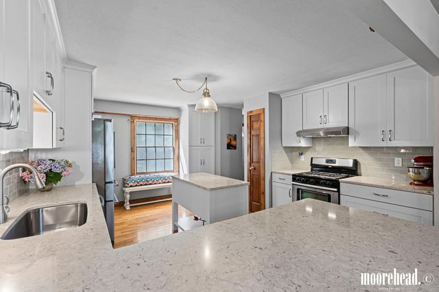 17047 Lincoln Street, Grand Haven, MI 49417