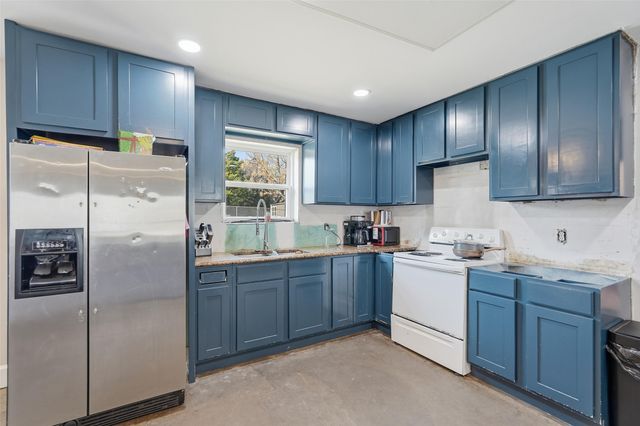 145 Lawson Road, Mesquite, TX 75181