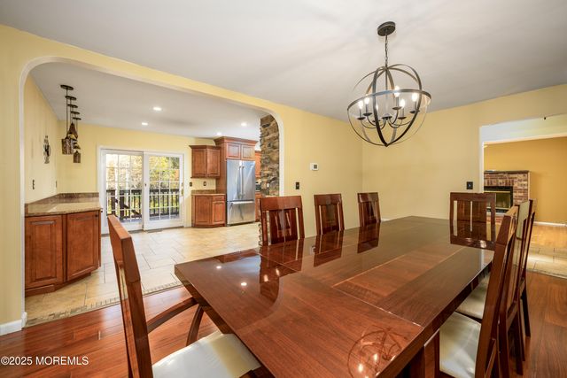 2 Knolls Drive, Jackson, NJ 08527