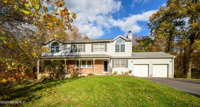 2 Knolls Drive, Jackson, NJ 08527
