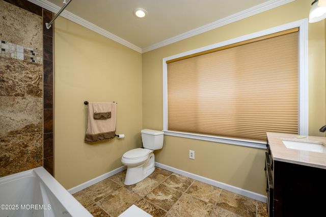 2 Knolls Drive, Jackson, NJ 08527